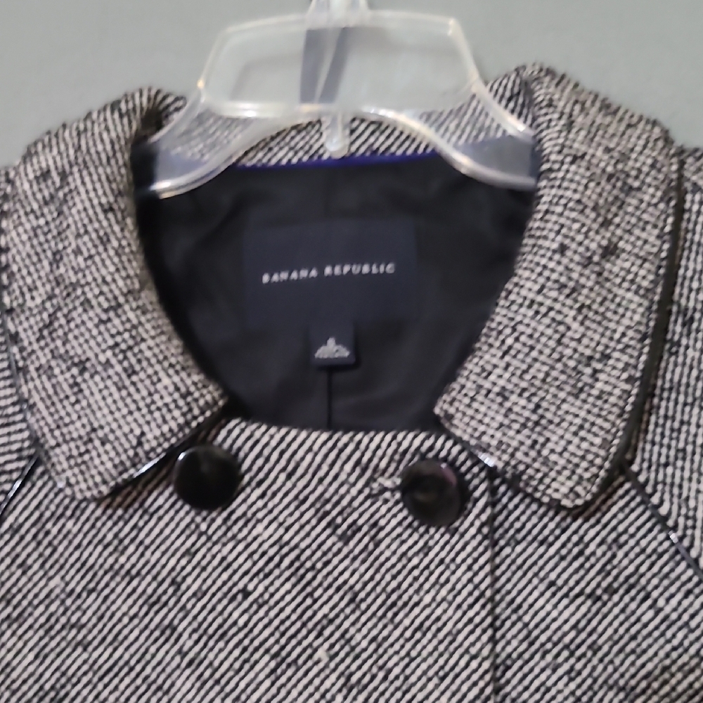 BANANA REPUBLIC Black and White Lined Peacoat Classic Wool-Blend Jacket - Size 6 - Picture 3 of 14